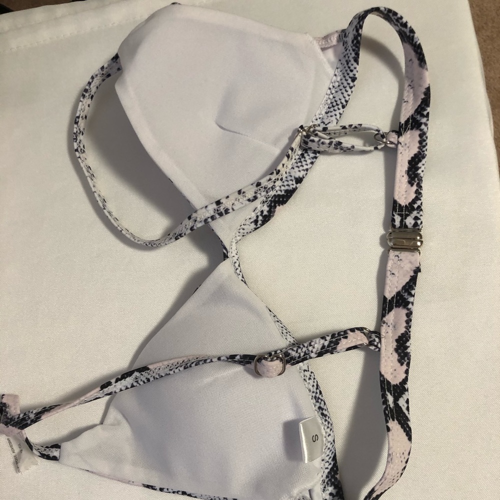 ⭐️⭐️LAST ONE!! Bikini ⭐️⭐️ - Picture 5 of 5
